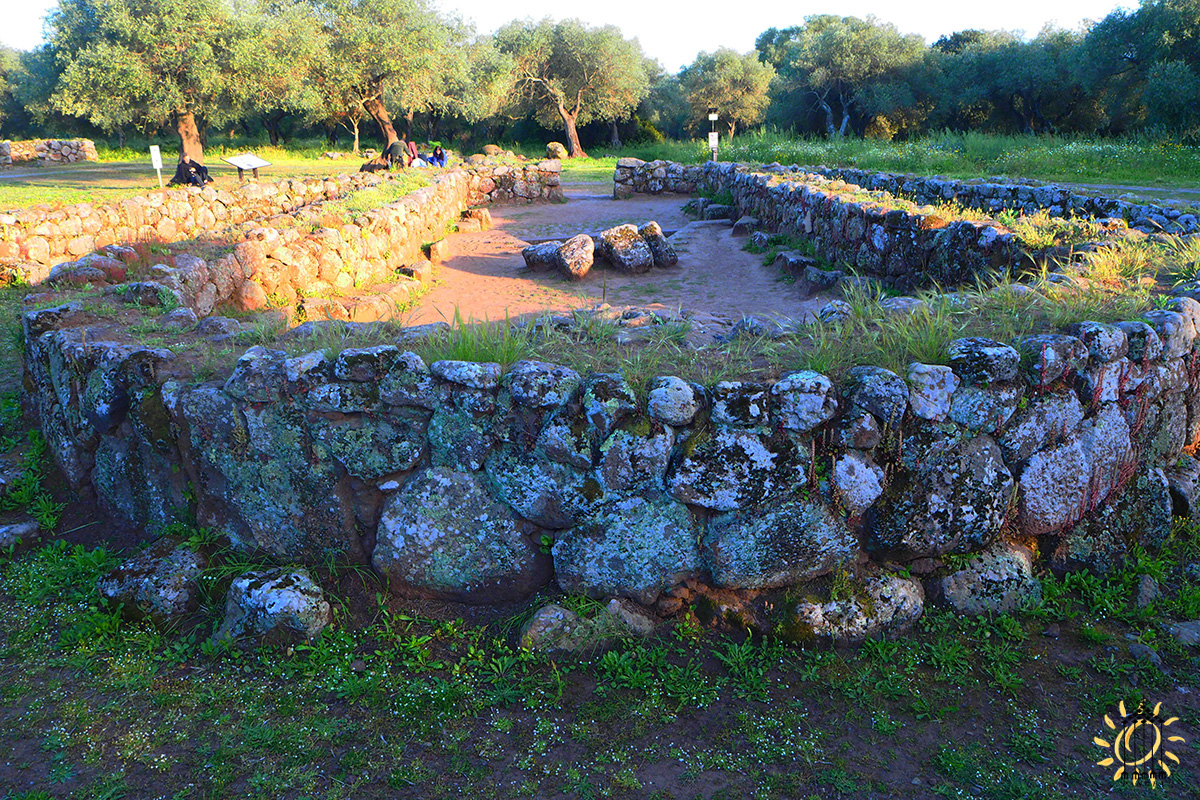 Pozzo di Santa Cristina, Paulilatino (OR) Il recinto Sacro