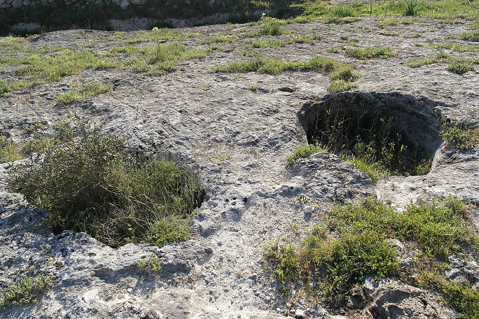 Microcisterne nel villaggio neolitico di Murgecchia