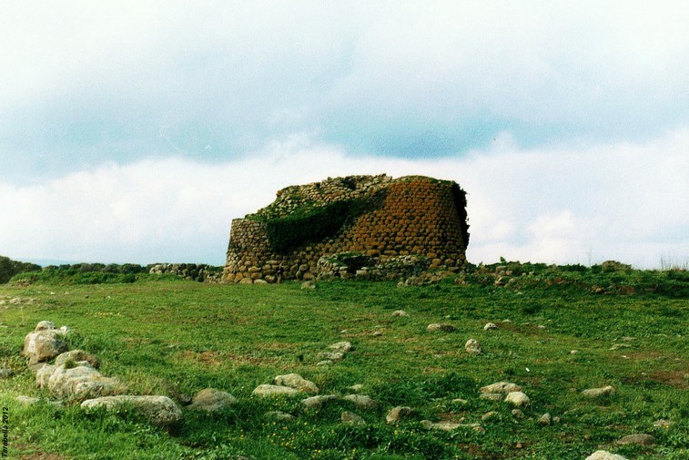 1 Nuraghe Losa