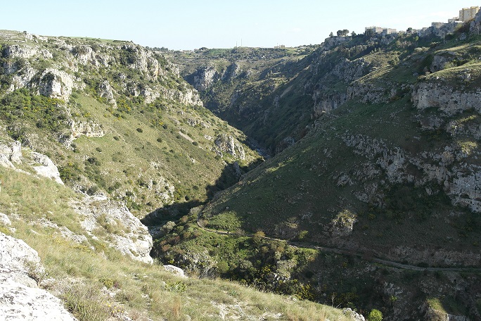 La gravina di Matera vista dalle murge