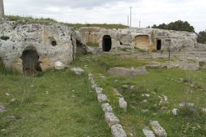 Grotte sulla collina di Botromagno