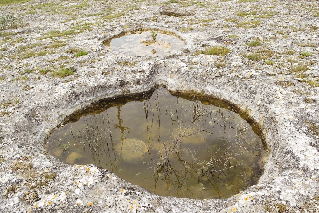 Raccolta di acqua in pozze scavate