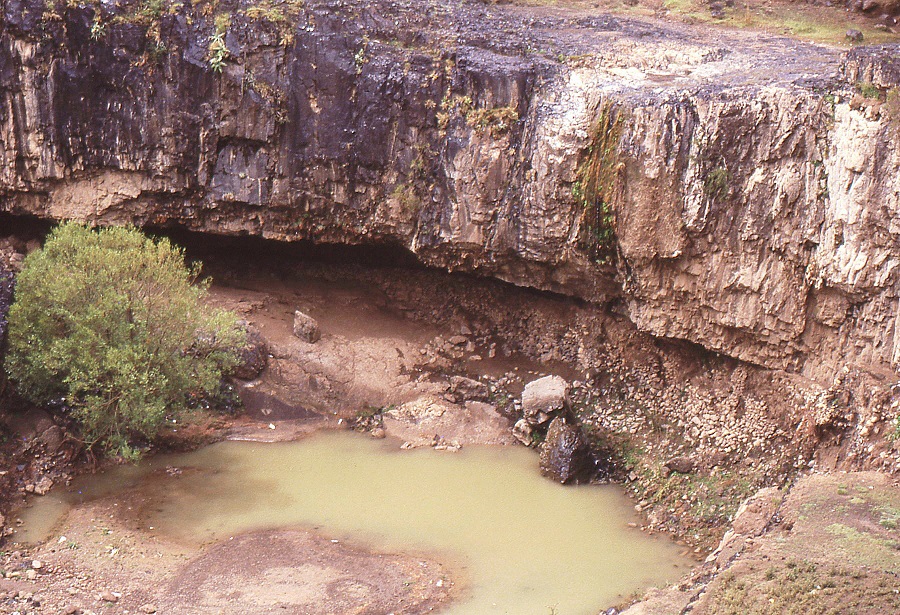 Raccolta di acqua negli impluvi (Yemen)