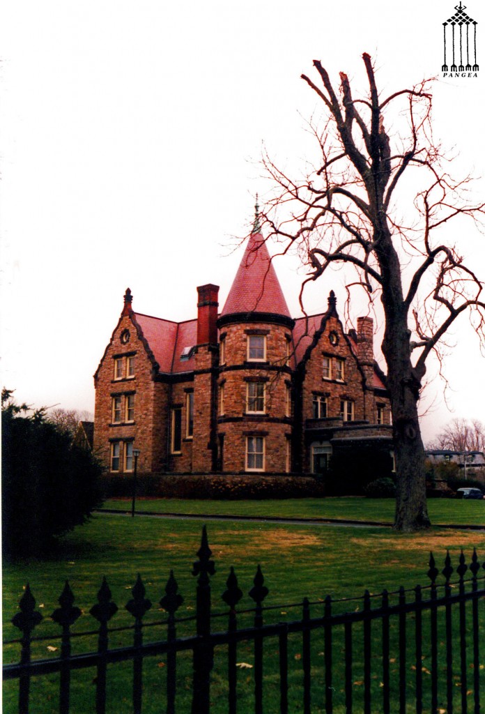 Villa in pietra a Newport (RI - Stati Uniti)