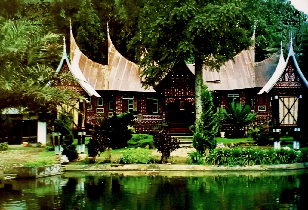 Casa minangkabau (Sumatra)