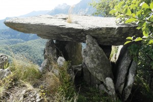 Dolmen - Front