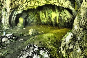 Caves of Tanaccio with throne